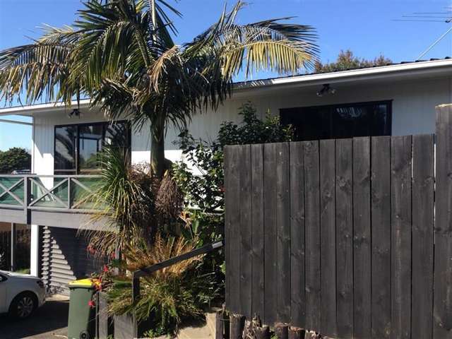 13a Seaview Rise Waiuku_1