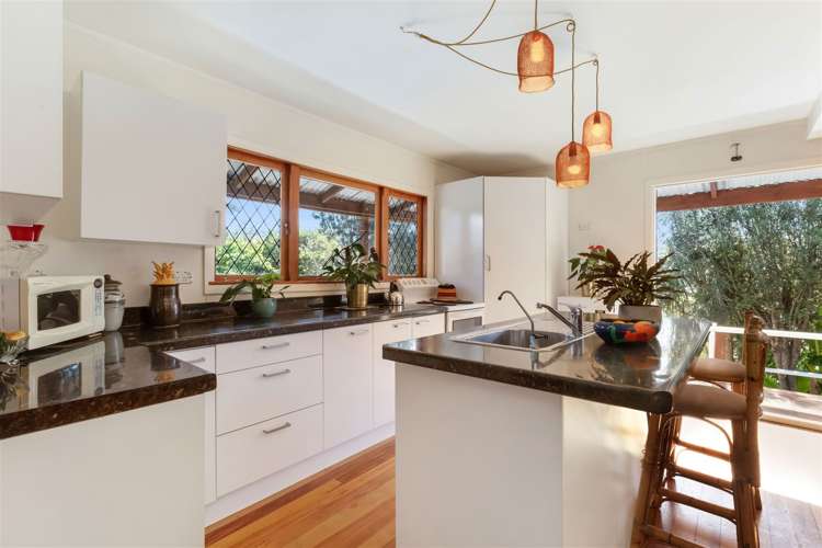 13 Shelly Beach Road Surfdale_7