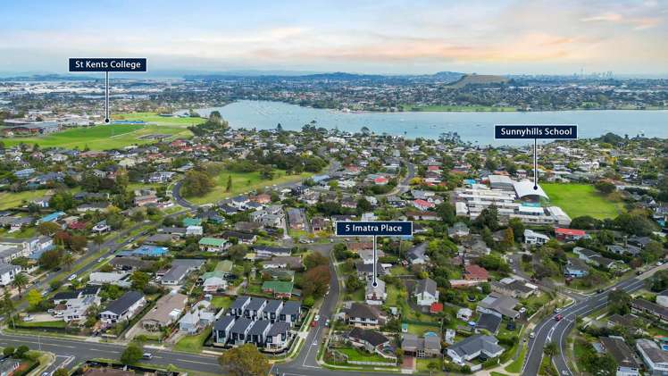 5 Imatra Place Sunnyhills_22