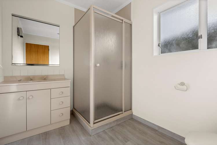4 Knightsbridge Place Taradale_9