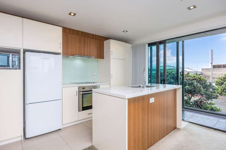 221/4 Dockside Lane Auckland Central_7
