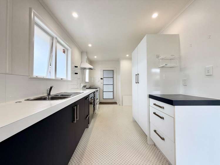 2/8 Bowling Avenue Epsom_4