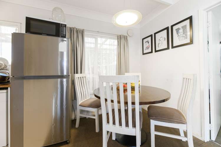 2/24 Newington Road Henderson_10