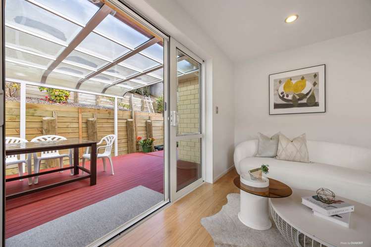 80 Kaipatiki Road Glenfield_11