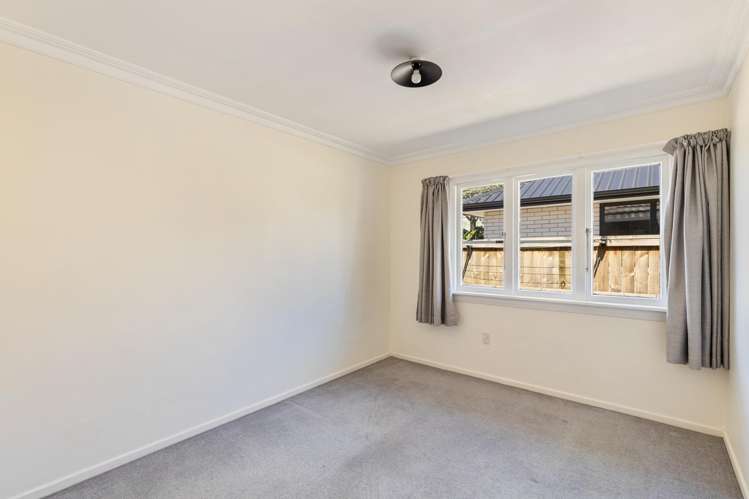 110 Seaview Road Westown_12