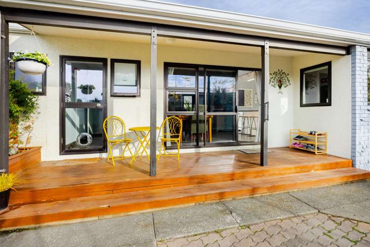 402 Park Road South Akina_33