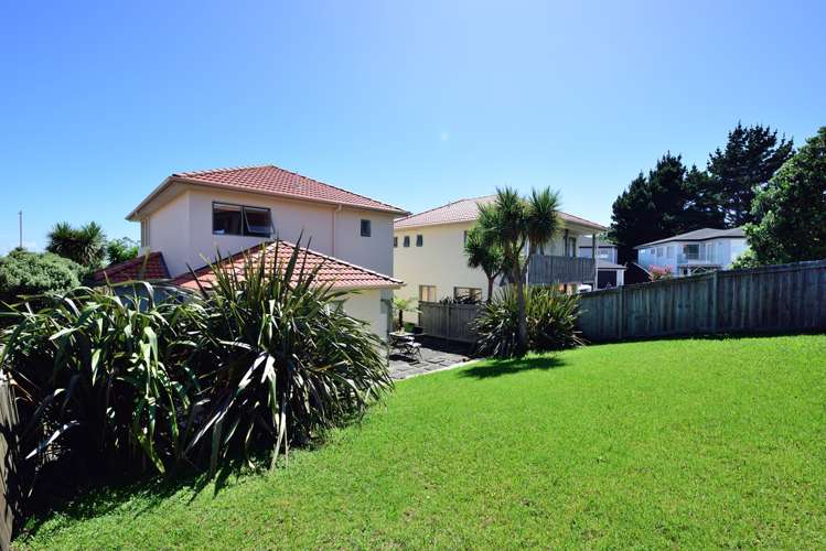 217 Alec Craig Way Gulf Harbour_18