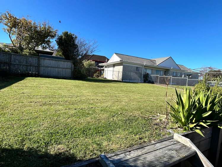 39 Kennedy Avenue Forrest Hill_12