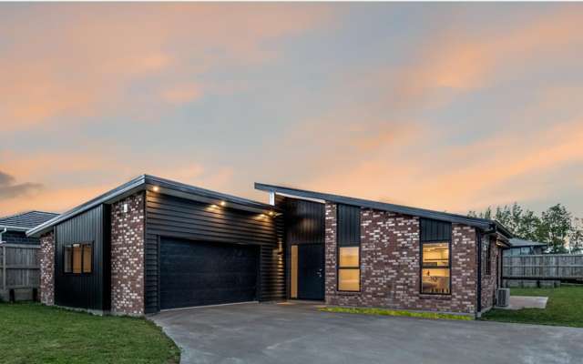 One-of-a-Kind Single-Level Luxury in Te Kauwhata!