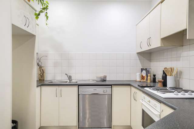 6f/105 Albert Street Auckland Central_1