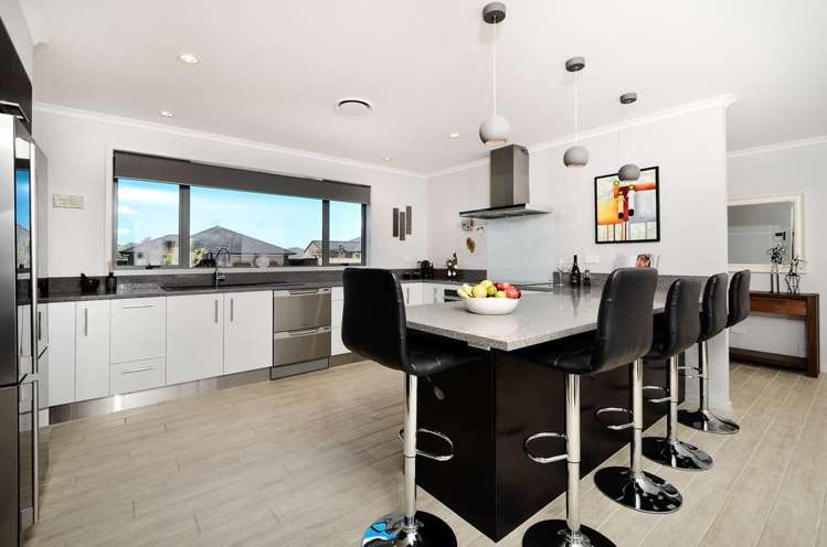 12 Jelas Drive Riverhead_9