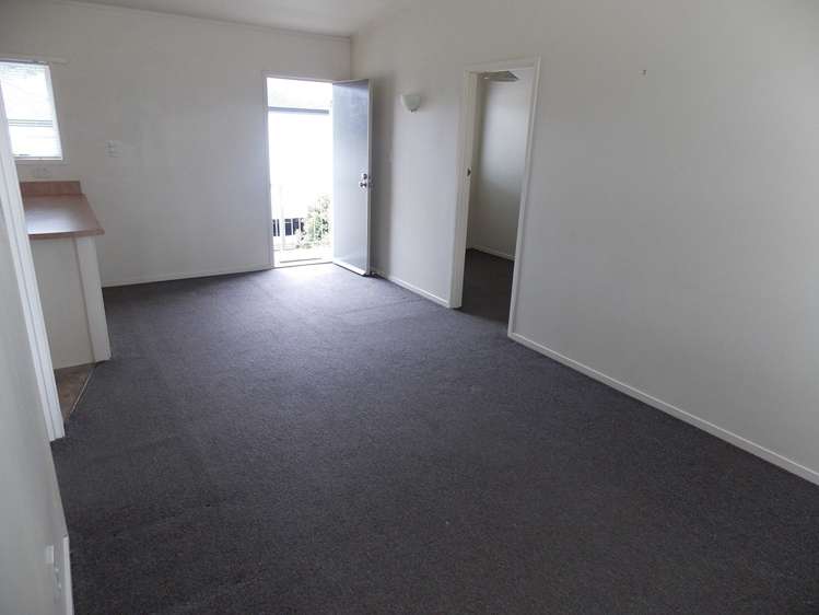 2/8 Shackleton Road Mount Eden_1