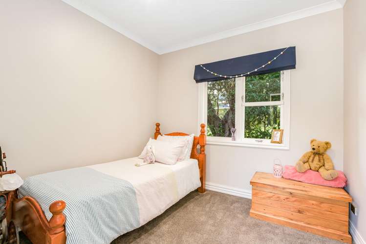 61 Seaview Road Paremata_25