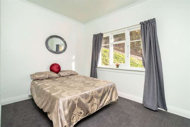 35 Easther Crescent Kew_13