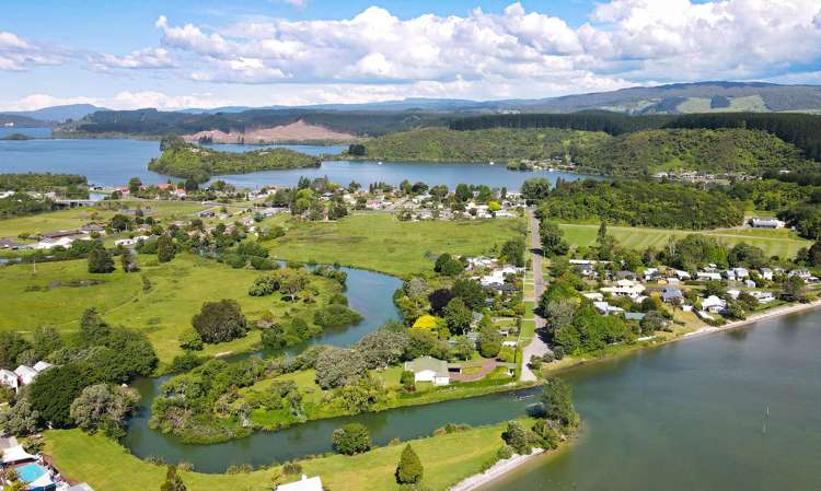 44 and 46 Takinga Street Mourea_0