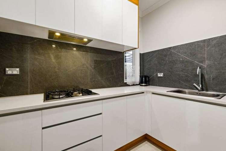 68 Castlebane Drive Flat Bush_6