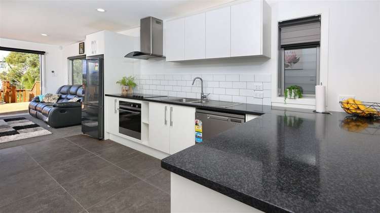 65d Metcalfe Road Ranui_5