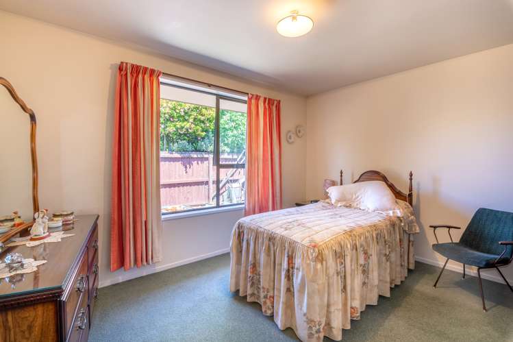 32 Millstream Drive Lincoln_16