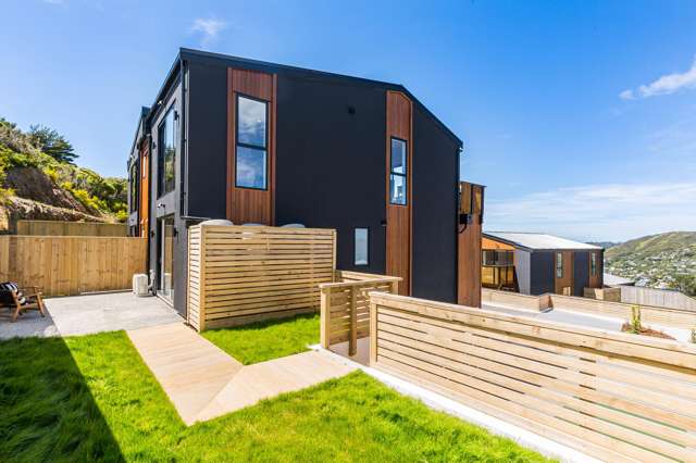 Your Dream Modern Townhouse Awaits in Karori