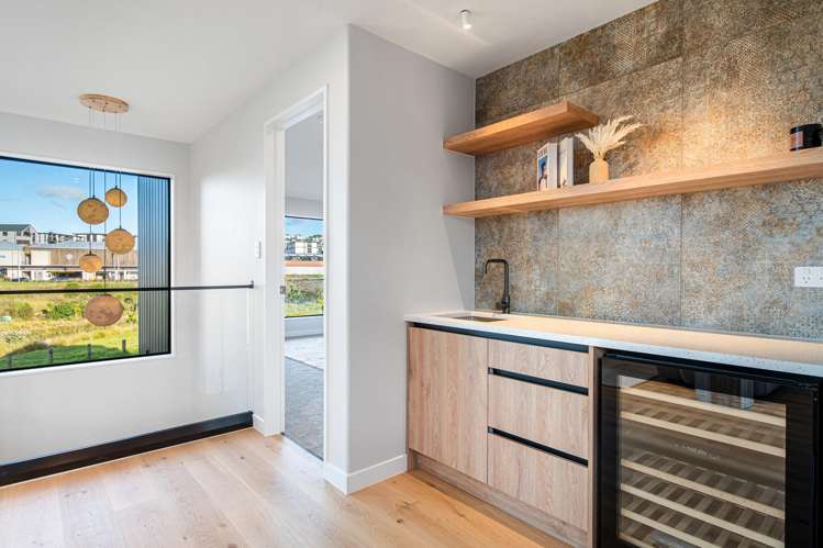 14 Streamview Way Long Bay_16