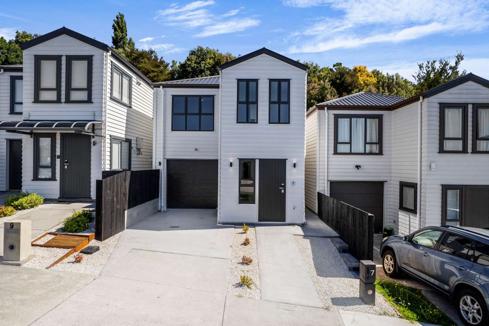 7 Puhakehake Place Flat Bush_0