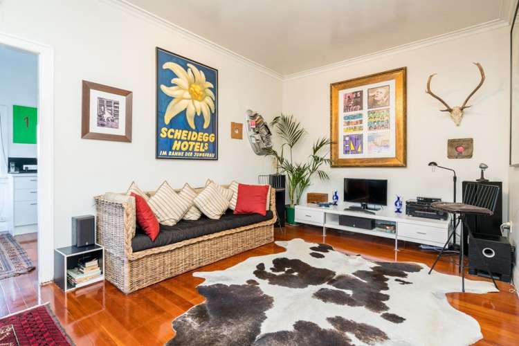 323 Western Hills Drive Avenues_3