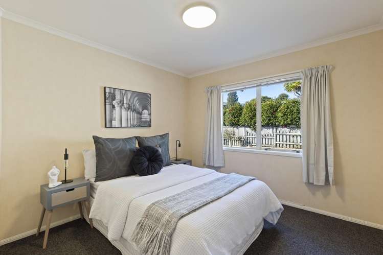 54 Roto Street Hurdon_17