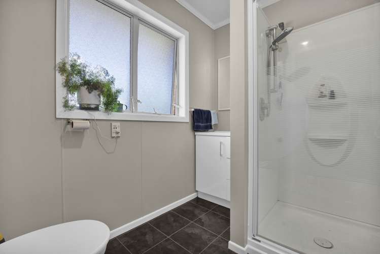 2/39 Awanui Street Merrilands_9