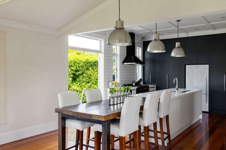 58 Lake Crescent Hamilton Lake_11