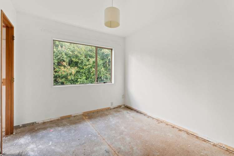 2/2 East Coast Road Milford_7