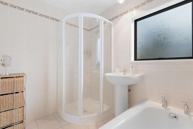 27 Mcintosh Road Brighton_16