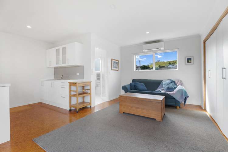 6 Lindis Place Mangere Bridge_16