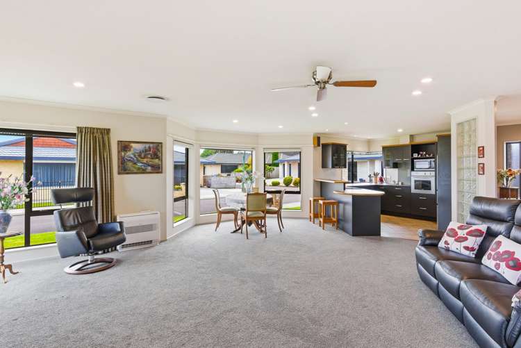 6 Campbell Grove Levin_22