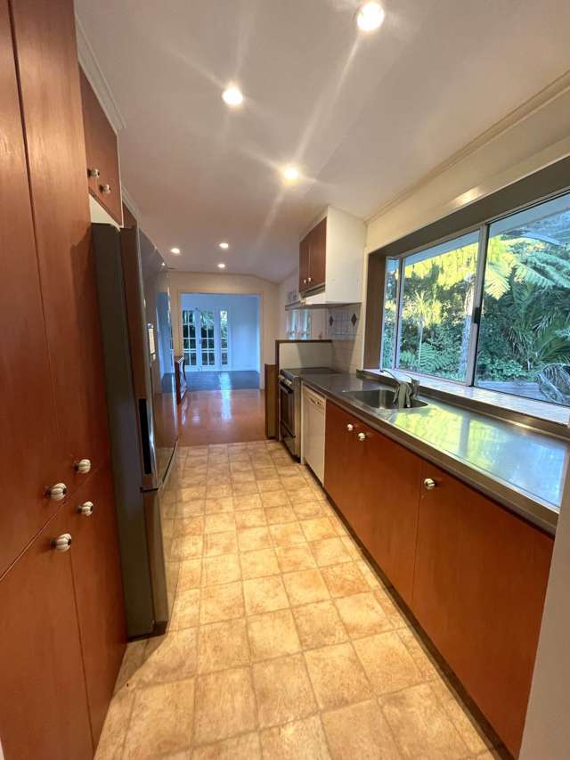 163 Scenic Drive Titirangi_4
