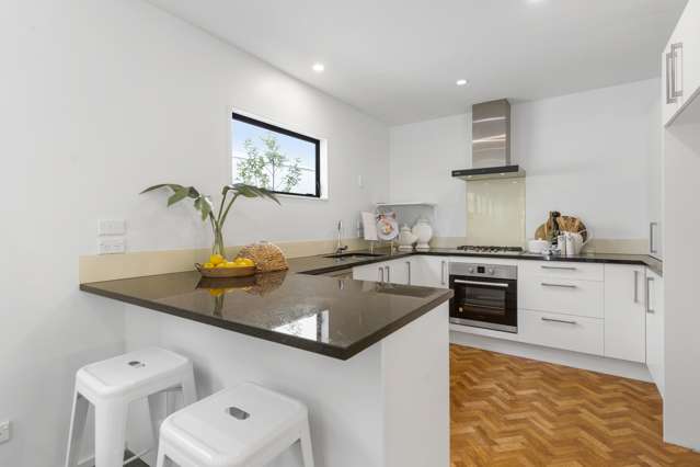 5/12 Herons Way Northcote_4