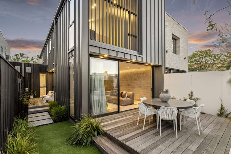 32A Gracefield Avenue_1