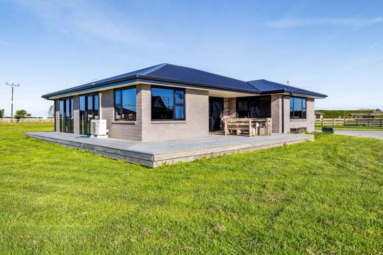 261 Ohangai Road Hawera_14