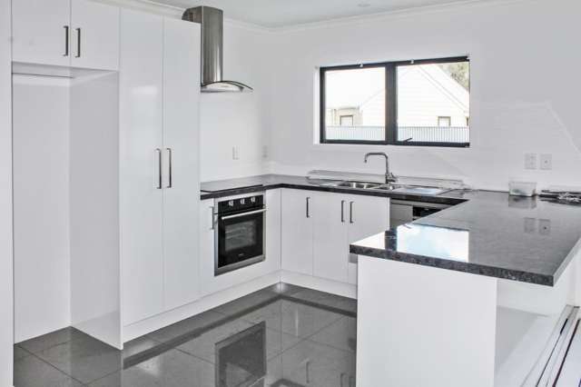 99a Ferguson Street West End_1