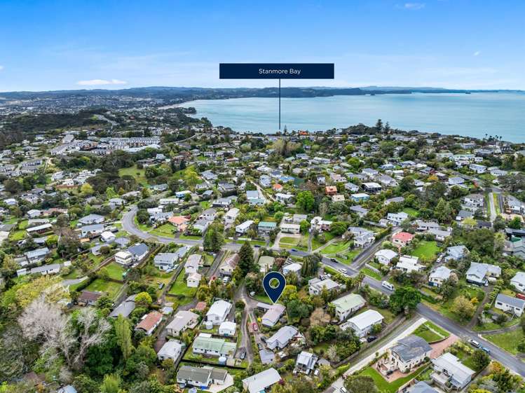 1/105 Brian Crescent Stanmore Bay_15