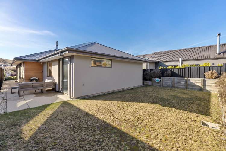 219 Aubrey Road Wanaka_12