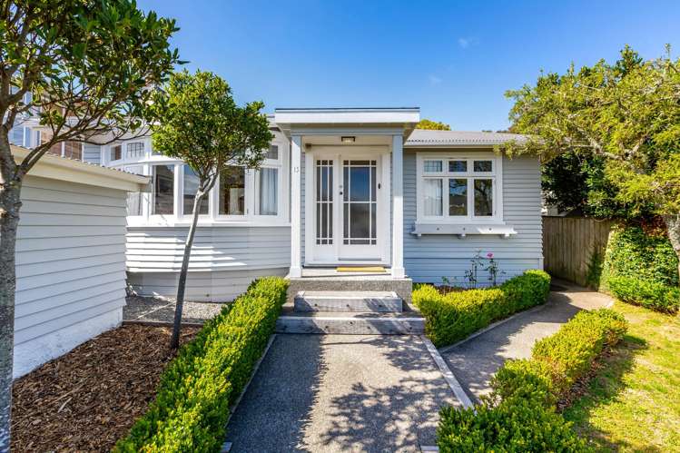 13 Firth Terrace Karori_24
