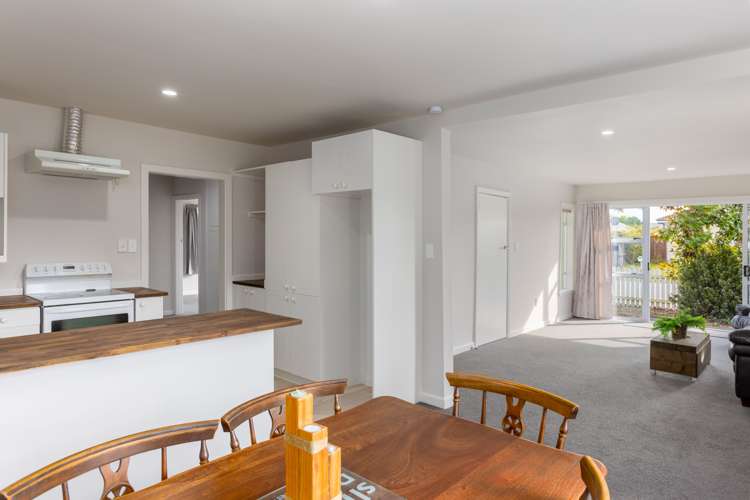 75 Cuffs Road Wainoni_5