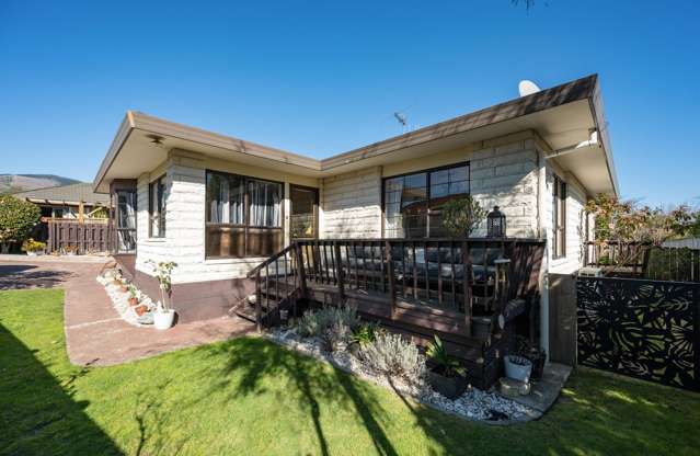 Perfect Starter or Investment – 2 Bed + Office