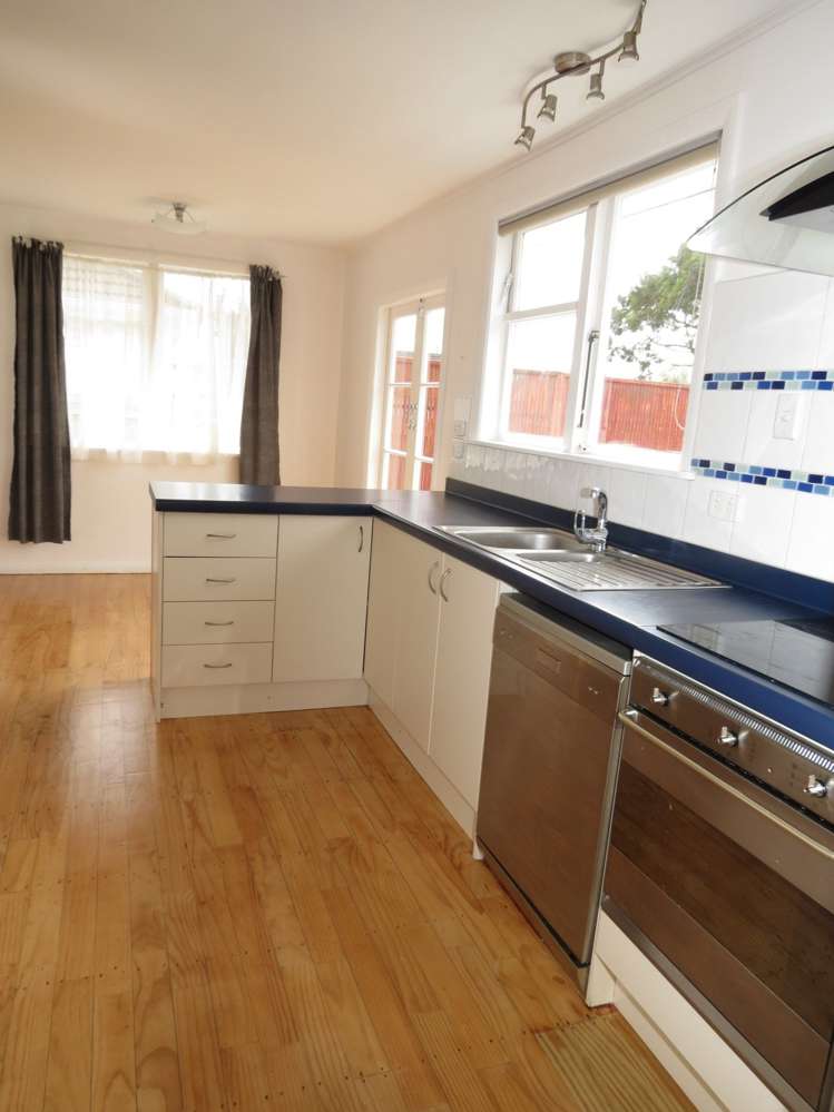 6 Salas Place Papakura_9