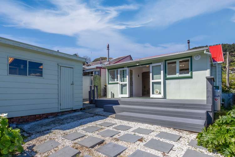 45 Canterbury Street Lyttelton_13