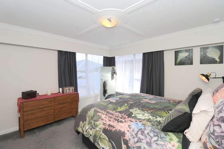 400 North Road Waikiwi_18