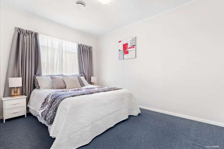 10 Constance Place Clover Park_9