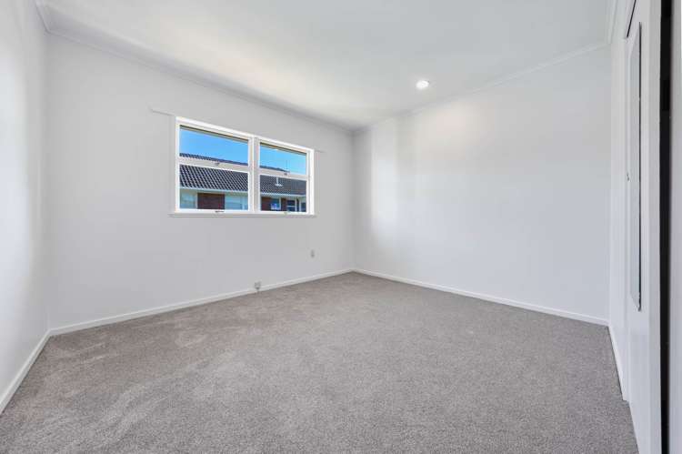 1&2/29 Eban Avenue Hillcrest_16