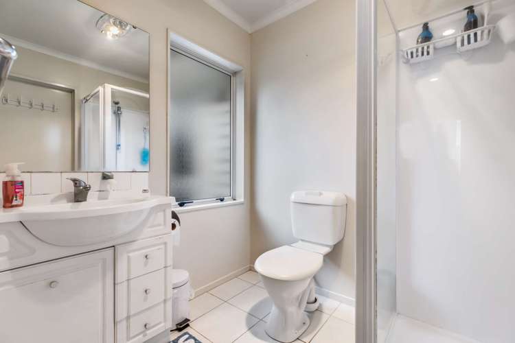 15 Ritchie Crescent Takanini_9
