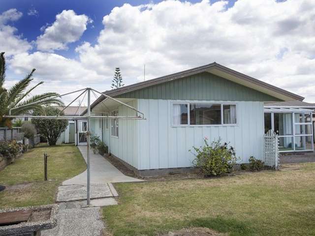 410 Ocean Road Whangamata_3